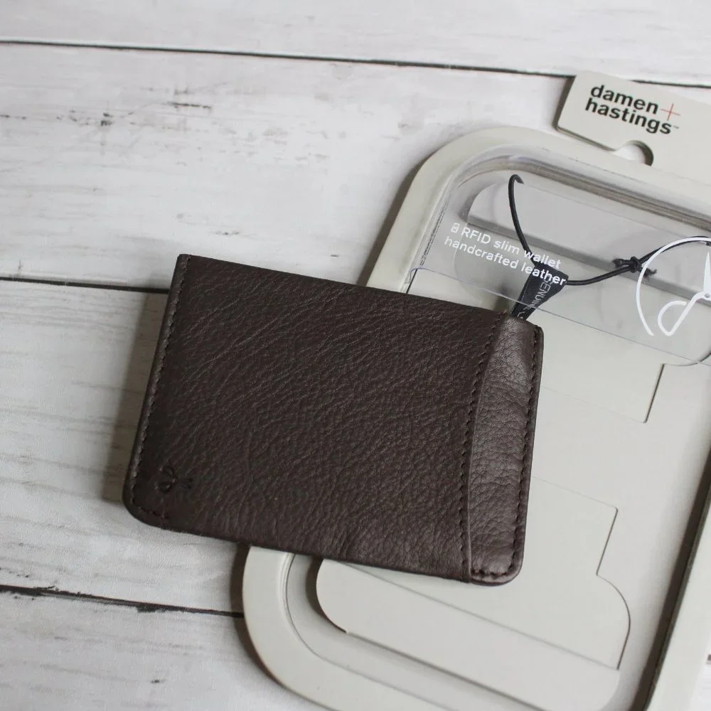 Damen Hastings Handcrafted Men's Genuine Leather Slim RFID Brown Wallet